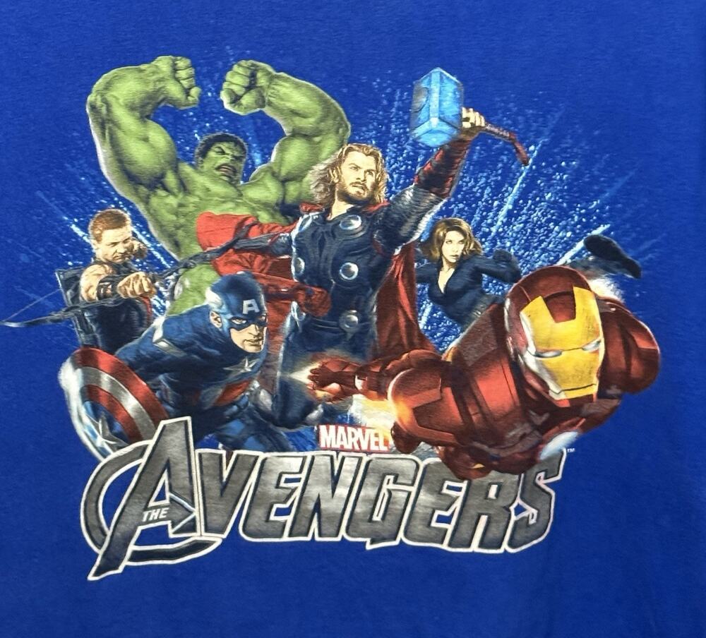 Marvel Avengers Blue T-Shirt XL Scarlet Witch Captn America Black Panther Thor